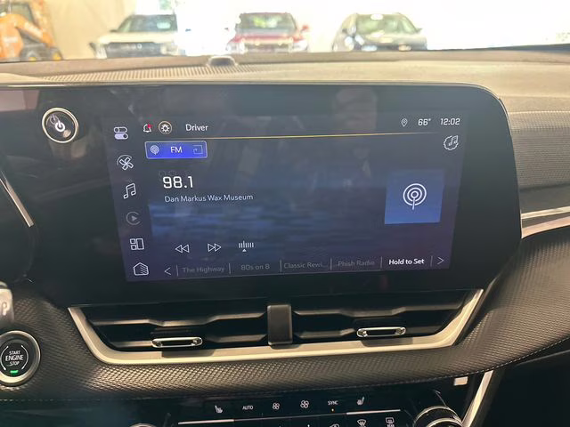 2025 Summit White Chevrolet Equinox LT FWD SUV