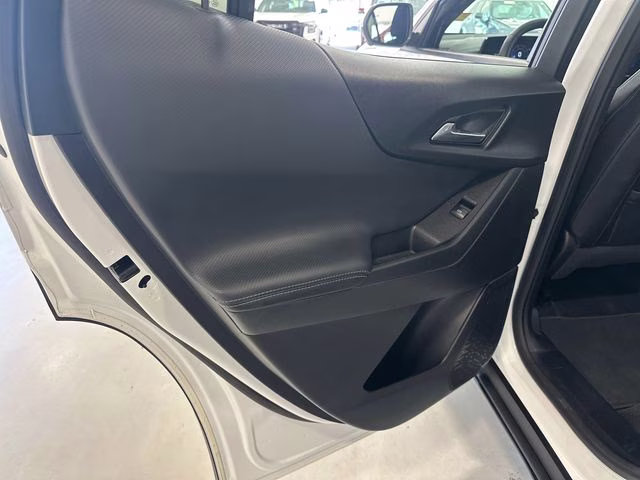 2025 Summit White Chevrolet Equinox LT FWD SUV