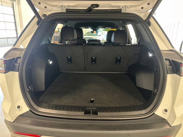 2025 Summit White Chevrolet Equinox LT FWD SUV