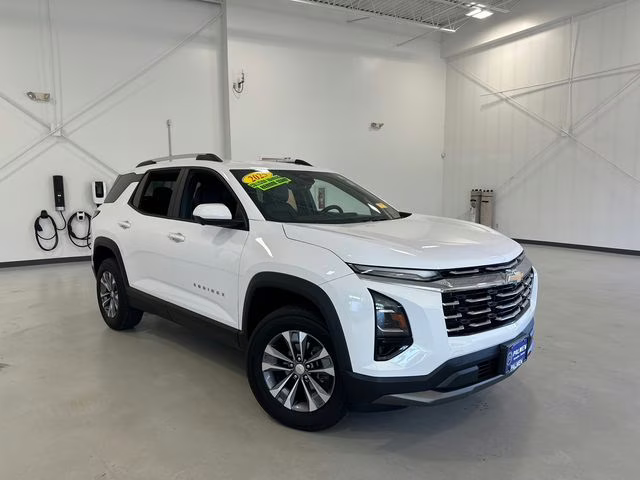 2025 Summit White Chevrolet Equinox LT FWD SUV