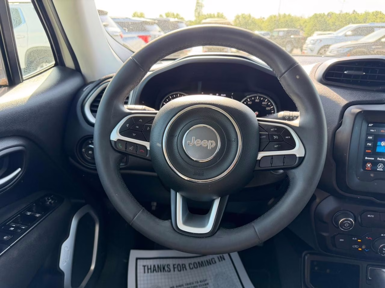 2020 Alpine White Clearcoat Jeep Renegade Latitude FWD SUV