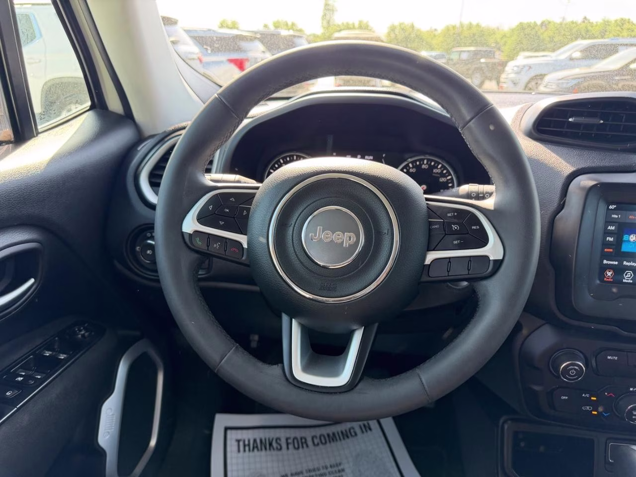 2020 Alpine White Clearcoat Jeep Renegade Latitude FWD SUV