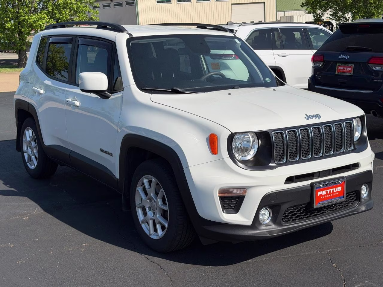 2020 Alpine White Clearcoat Jeep Renegade Latitude FWD SUV