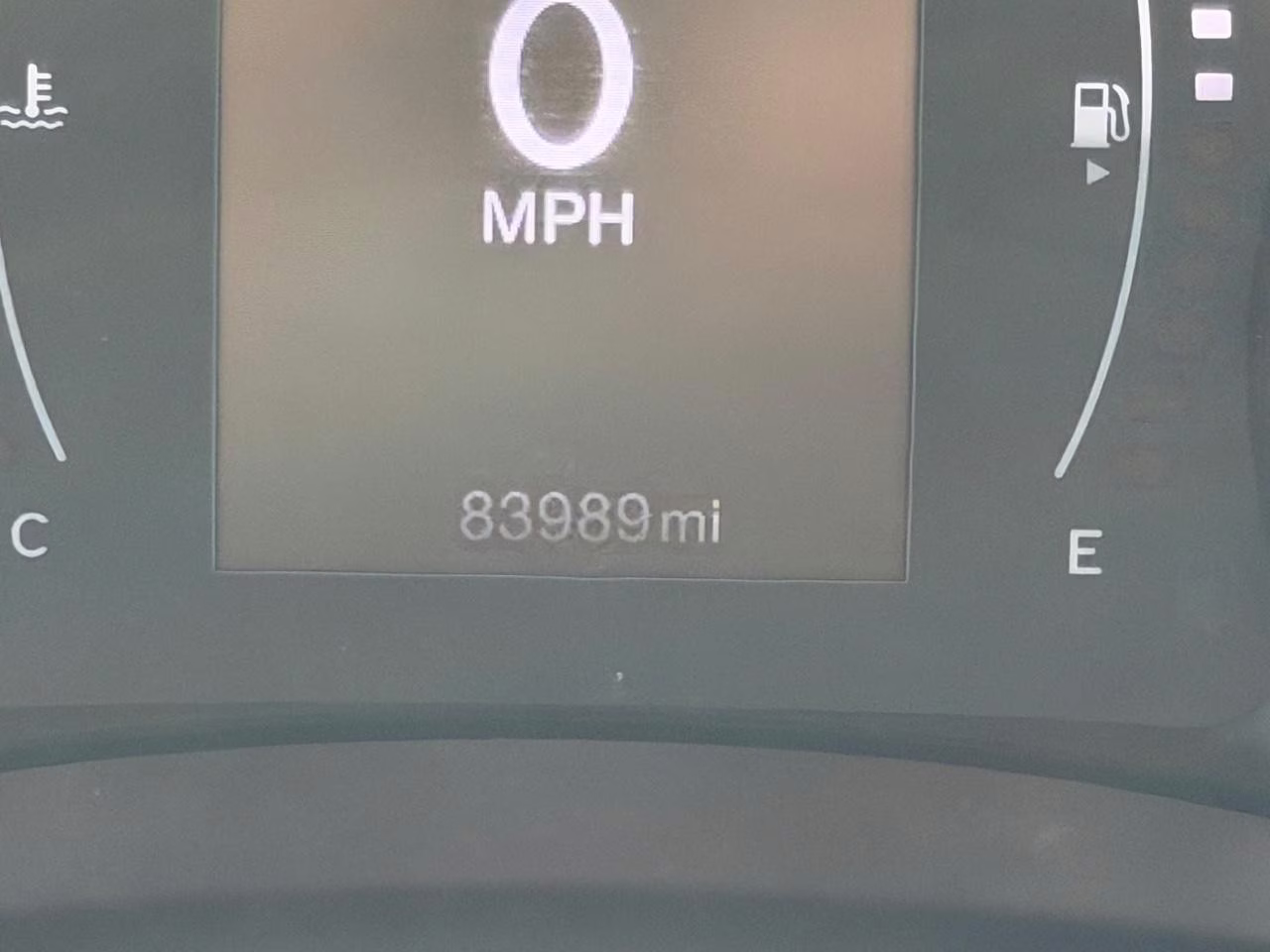 2020 Alpine White Clearcoat Jeep Renegade Latitude FWD SUV