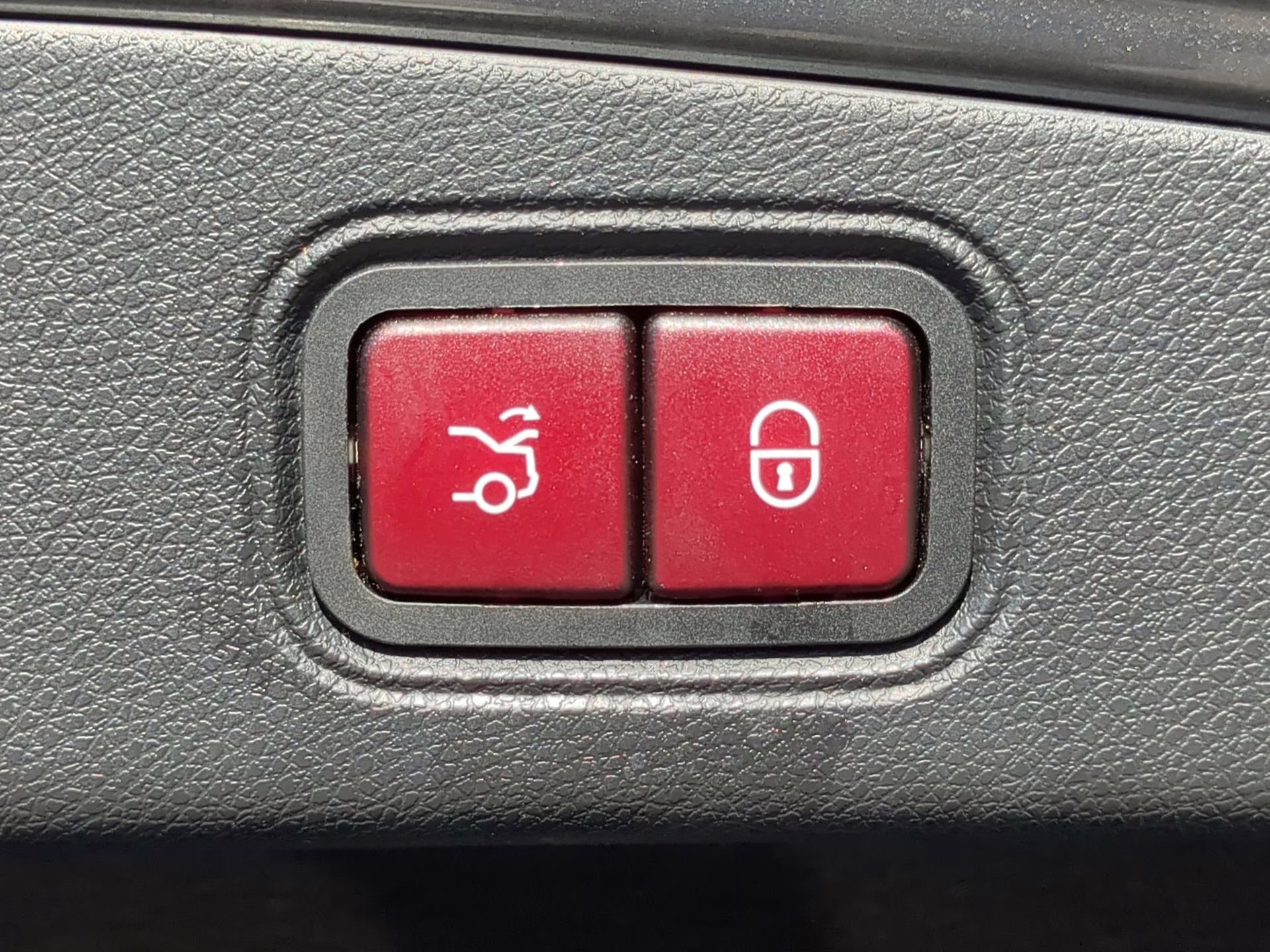 2018 Selenite Gray Metallic Mercedes-Benz E-Class E 400 RWD Coupe