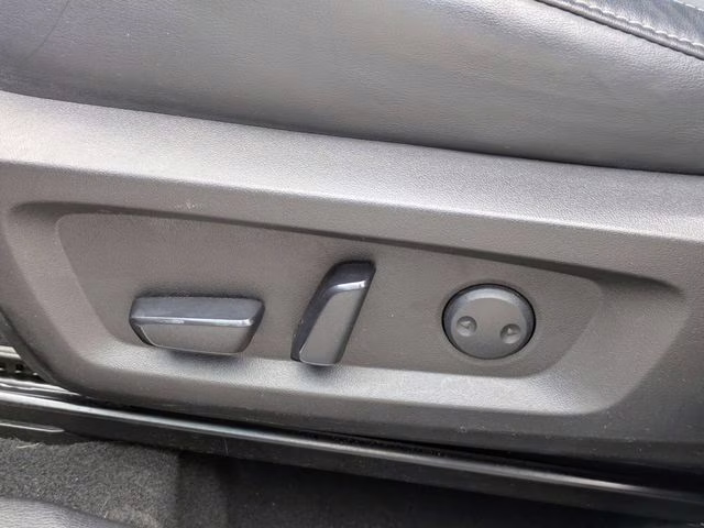 2022 Mercury Gray Metallic Mitsubishi Outlander Black Edition FWD SUV