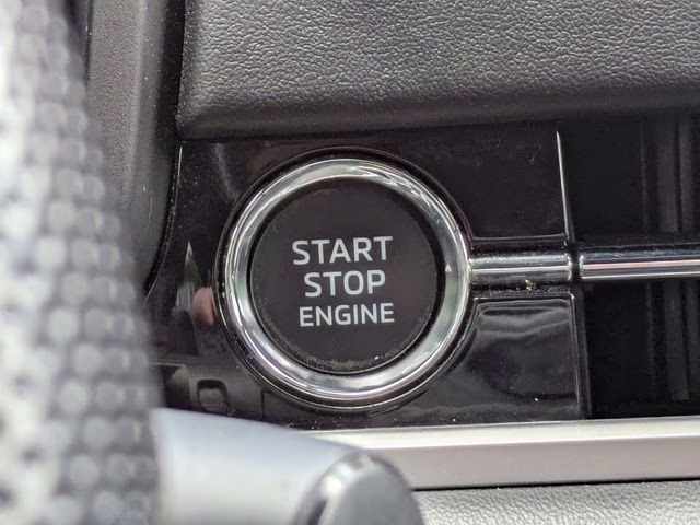 2022 Mercury Gray Metallic Mitsubishi Outlander Black Edition FWD SUV