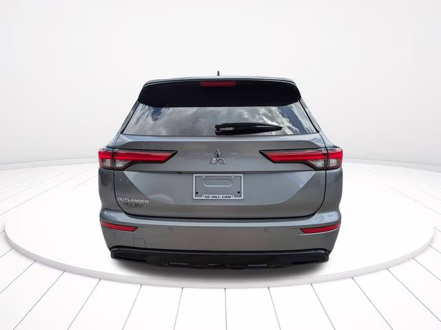 2022 Mercury Gray Metallic Mitsubishi Outlander Black Edition FWD SUV