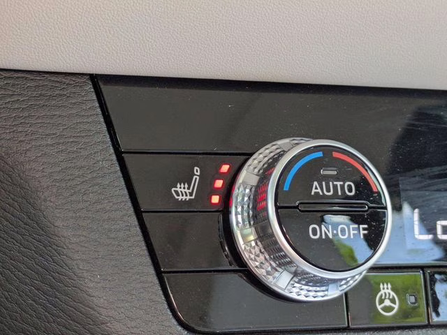 2024 Cosmic Blue Metallic Mitsubishi Outlander PHEV SEL AWD SUV