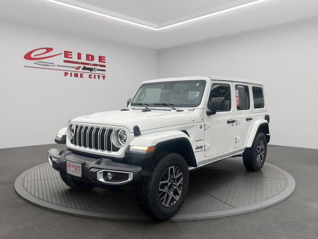 2024 Bright White Clearcoat Jeep Wrangler Sahara 4X4 SUV