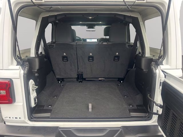 2024 Bright White Clearcoat Jeep Wrangler Sahara 4X4 SUV