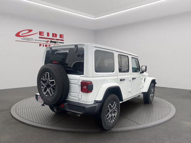 2024 Bright White Clearcoat Jeep Wrangler Sahara 4X4 SUV