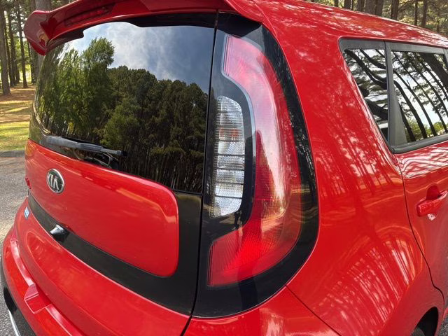 2018 Inferno Red Kia Soul Exclaim FWD Hatchback