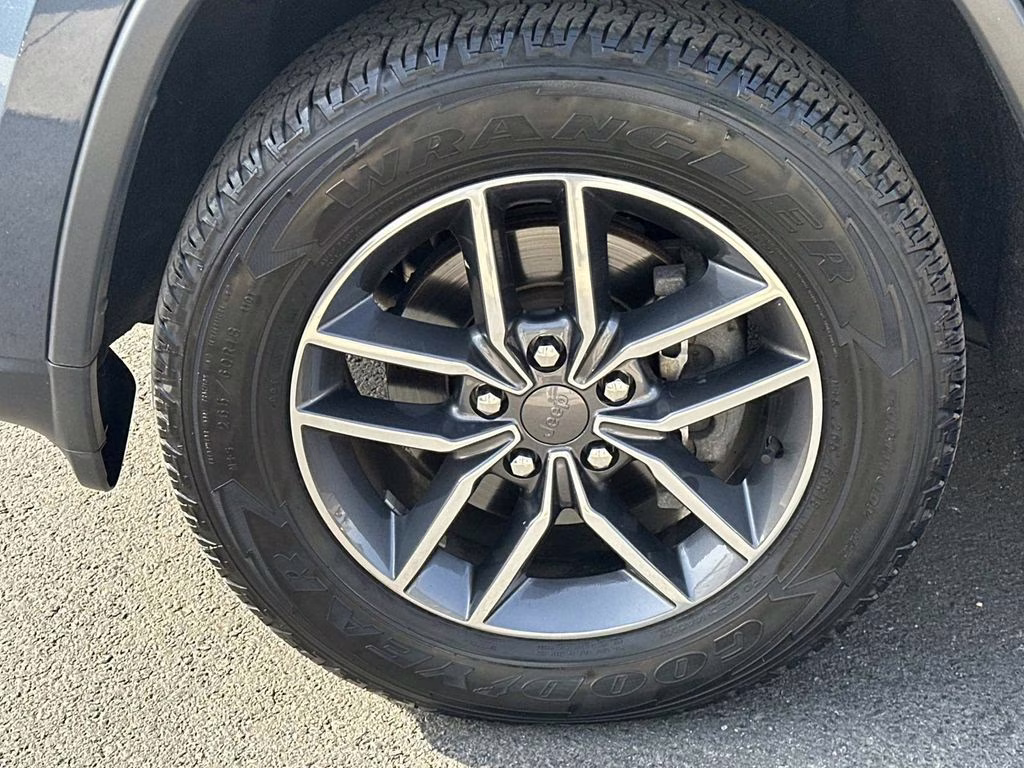 2020 Pacific Blue Clearcoat Jeep Grand Cherokee Limited 4X4 SUV