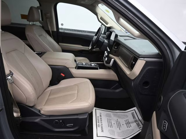 2024 Silver Metallic Ford Expedition Max Limited 4X4 SUV