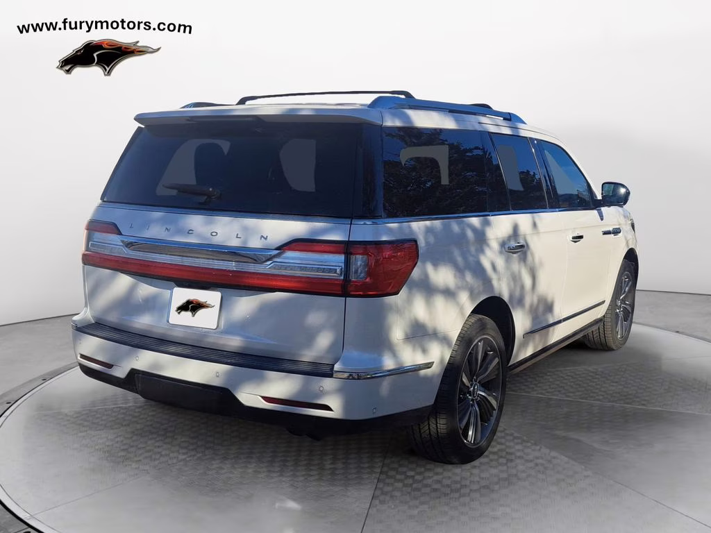 2019 White Platinum Clearcoat Metallic Lincoln Navigator Reserve w/Heavy Duty Trailer Pkg 4X4 SUV