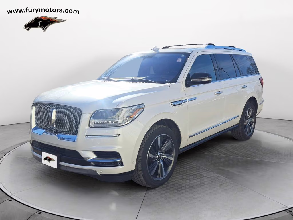 2019 White Platinum Clearcoat Metallic Lincoln Navigator Reserve w/Heavy Duty Trailer Pkg 4X4 SUV