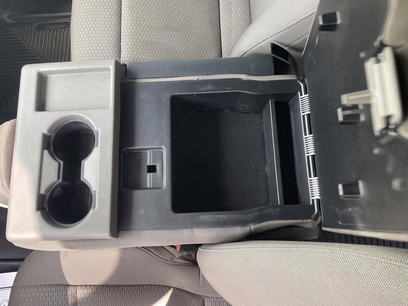 2022 Oxford White Ford Super Duty F-250 SRW XLT 4X4 Truck