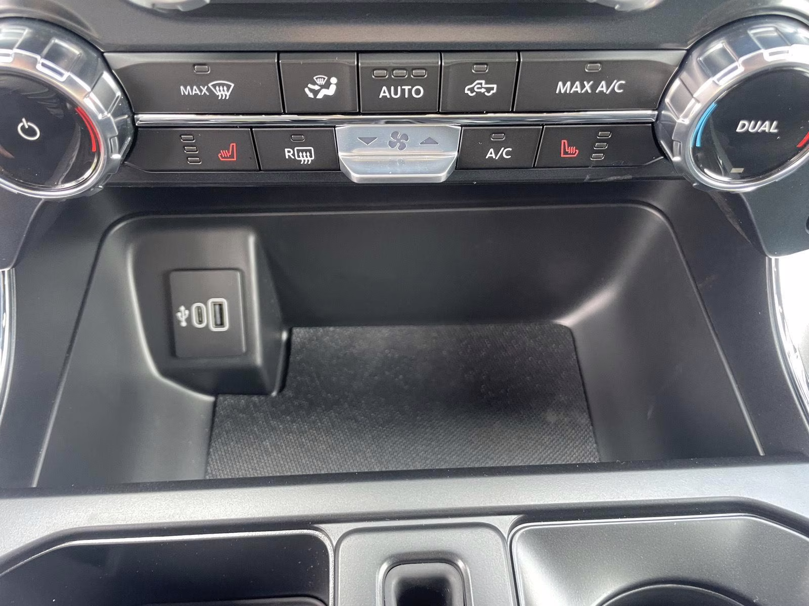 2026 Oxford White Ford F-150 XLT 4X4 Truck