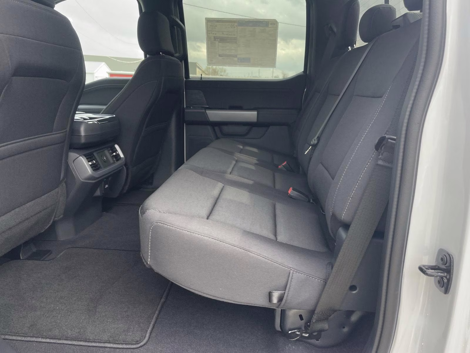 2026 Oxford White Ford F-150 XLT 4X4 Truck