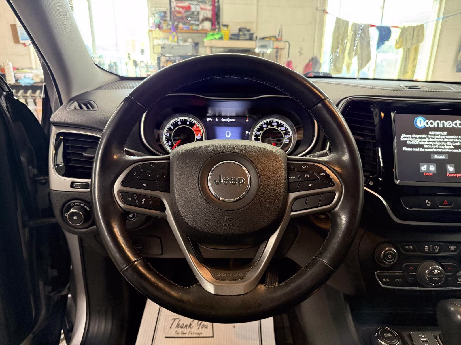 2019 Billet Silver Metallic Clearcoat Jeep Cherokee Limited 4X4 SUV