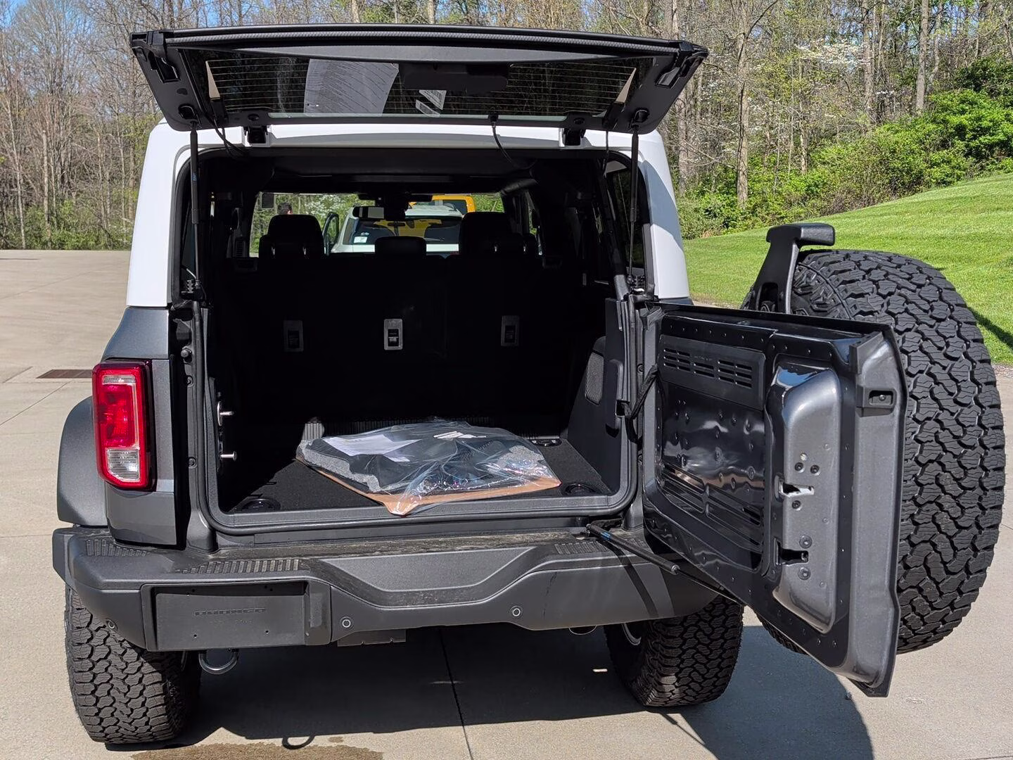 2026 Carbonized Gray Metallic Ford Bronco Heritage Edition 4X4 SUV