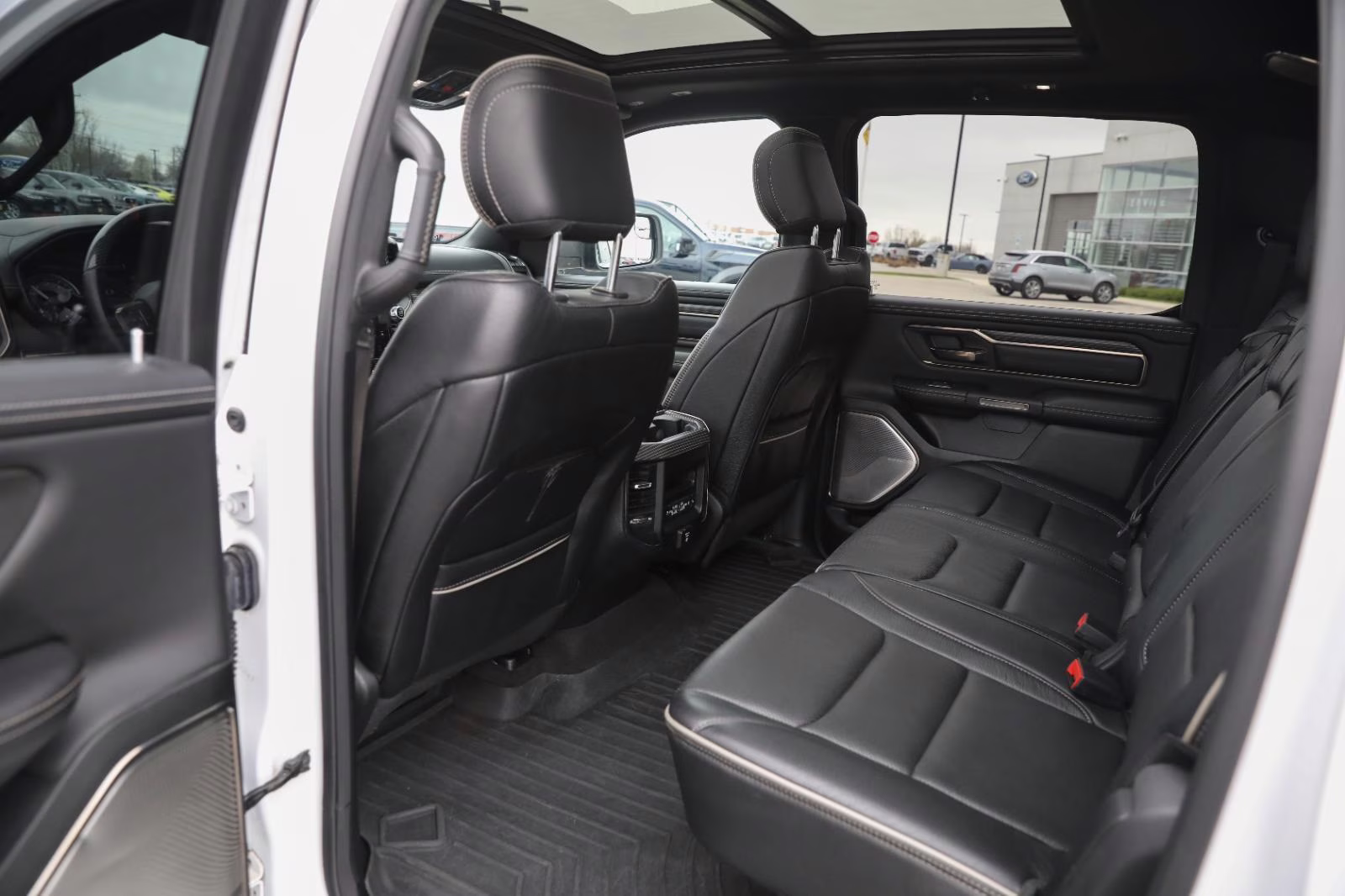 2021 Bright White Clearcoat Ram 1500 Limited 4X4 Truck