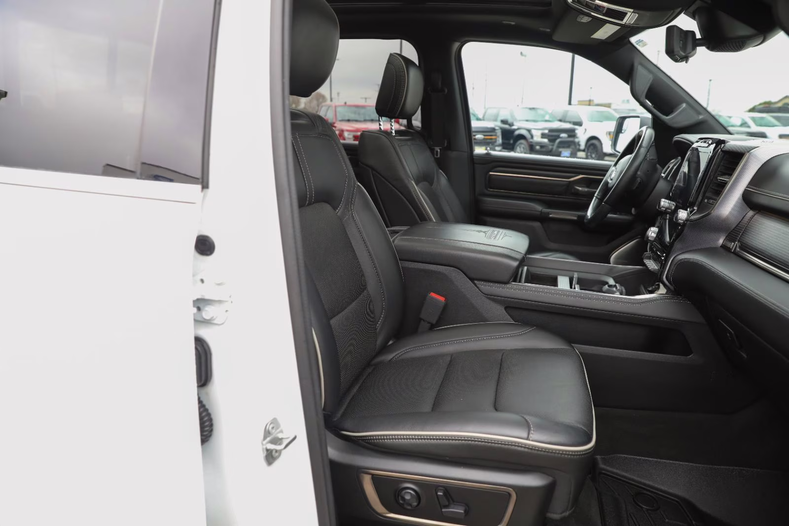 2021 Bright White Clearcoat Ram 1500 Limited 4X4 Truck