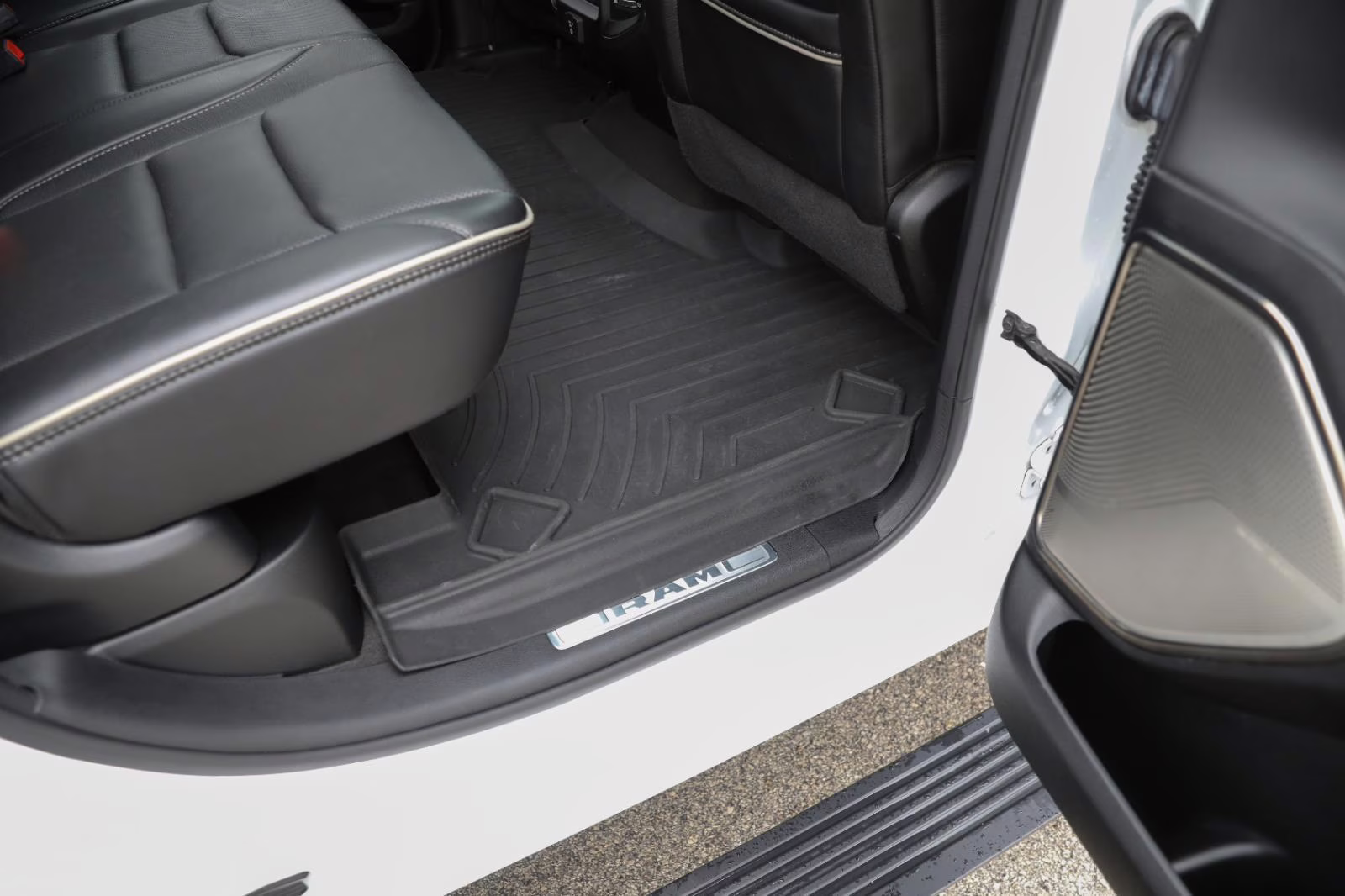 2021 Bright White Clearcoat Ram 1500 Limited 4X4 Truck