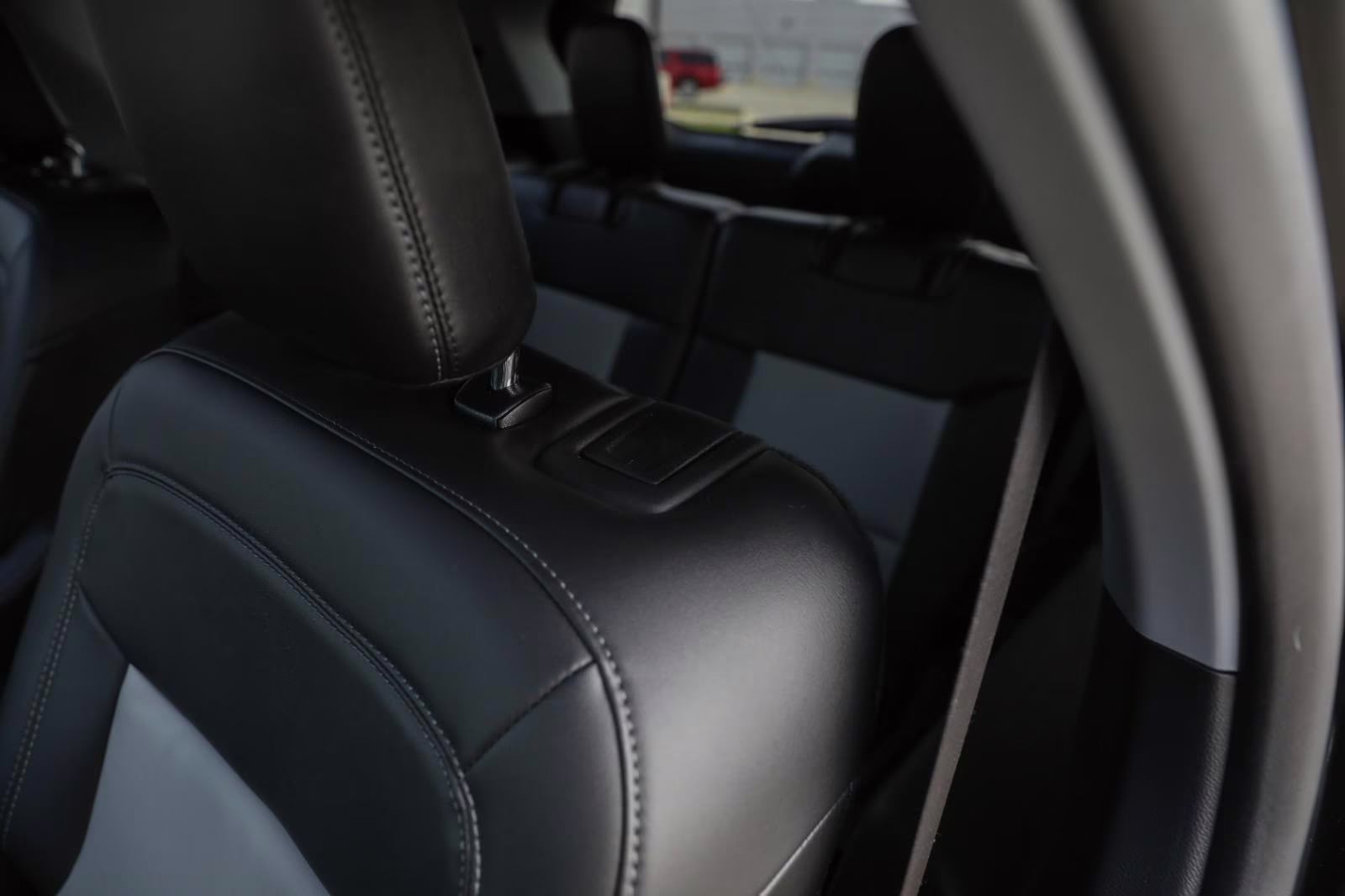 2023 Agate Black Ford Explorer XLT 4X4 SUV