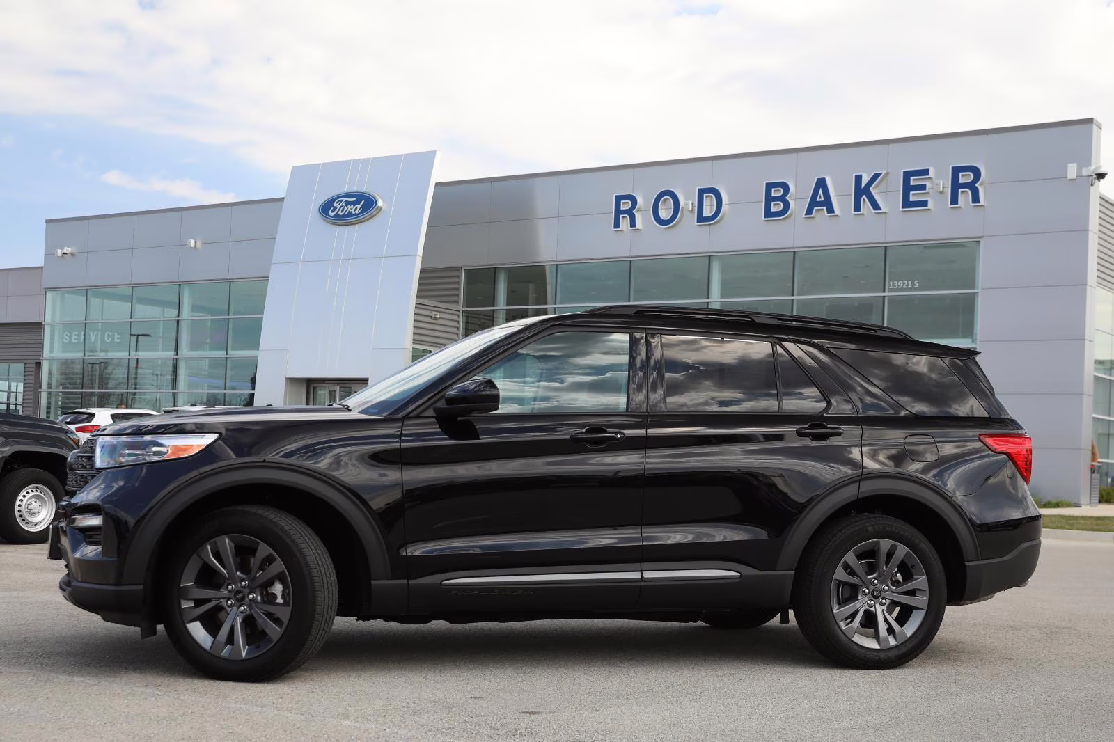 2023 Agate Black Ford Explorer XLT 4X4 SUV