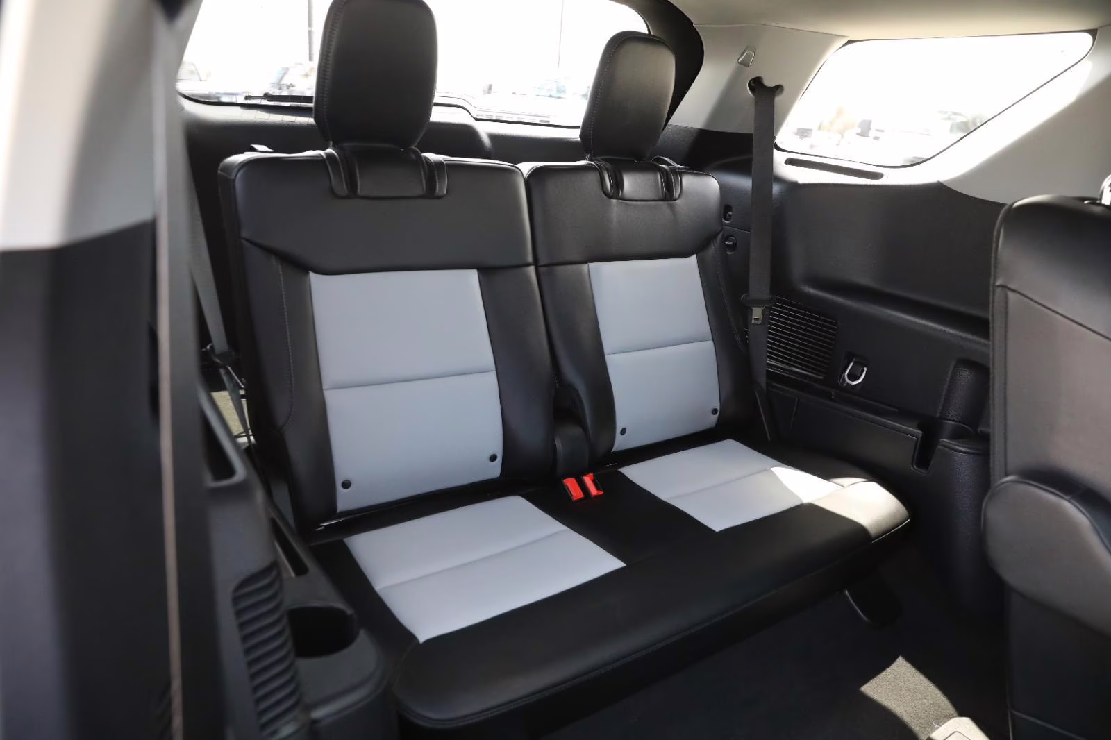 2023 Agate Black Ford Explorer XLT 4X4 SUV