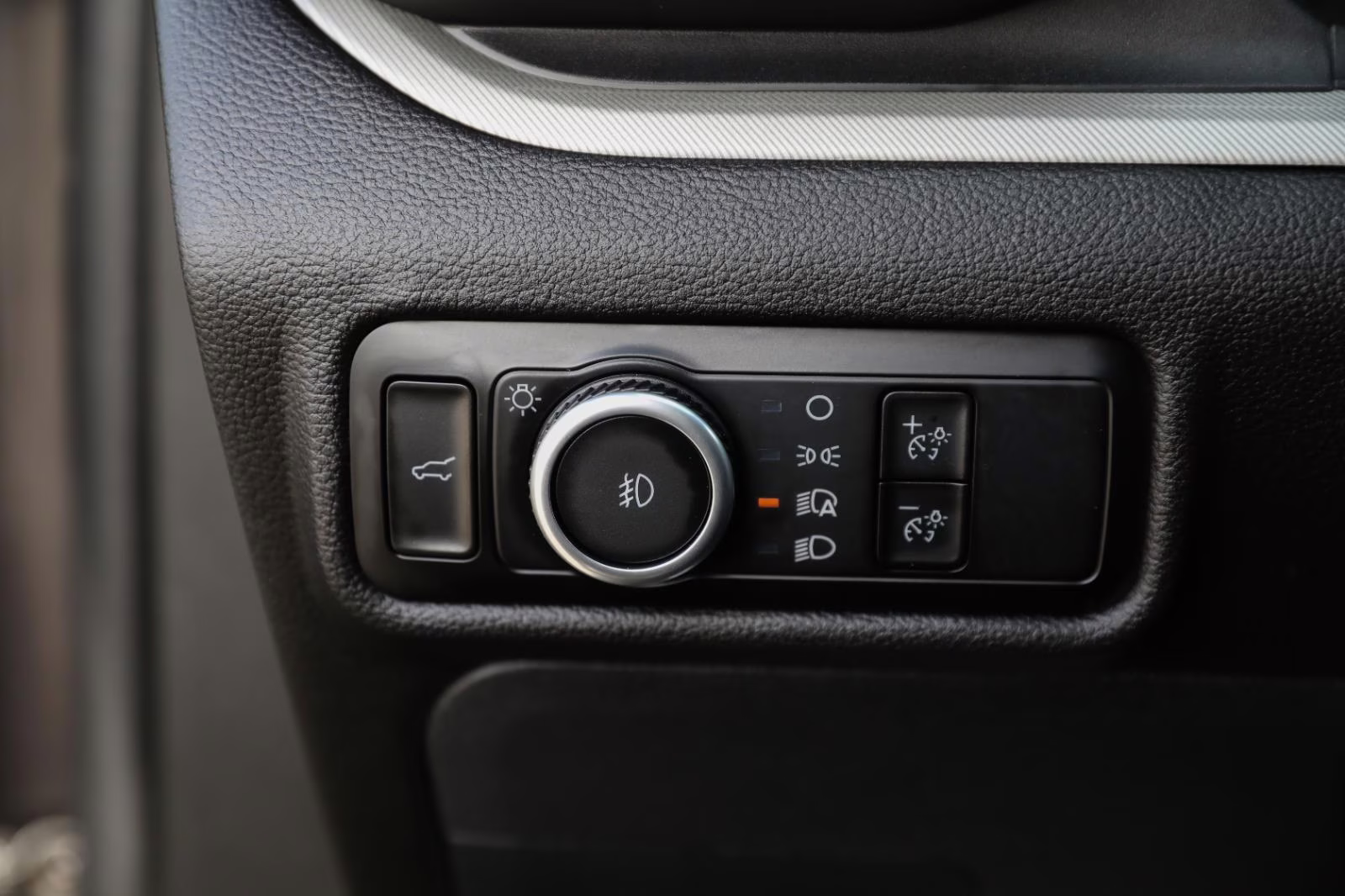 2023 Agate Black Ford Explorer XLT 4X4 SUV