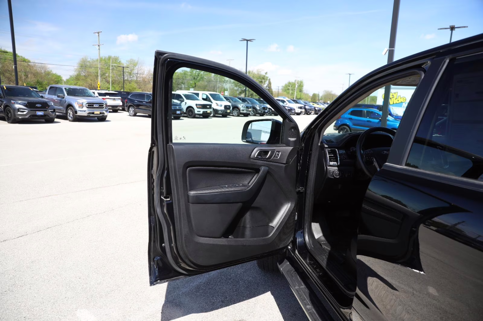 2022 Shadow Black Ford Ranger LARIAT 4X4 Truck