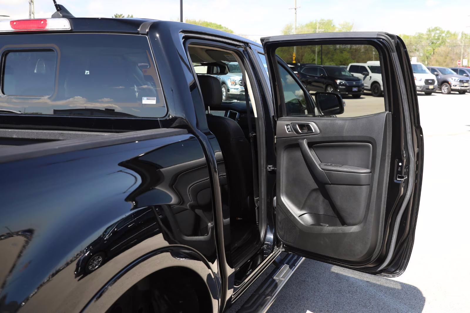 2022 Shadow Black Ford Ranger LARIAT 4X4 Truck