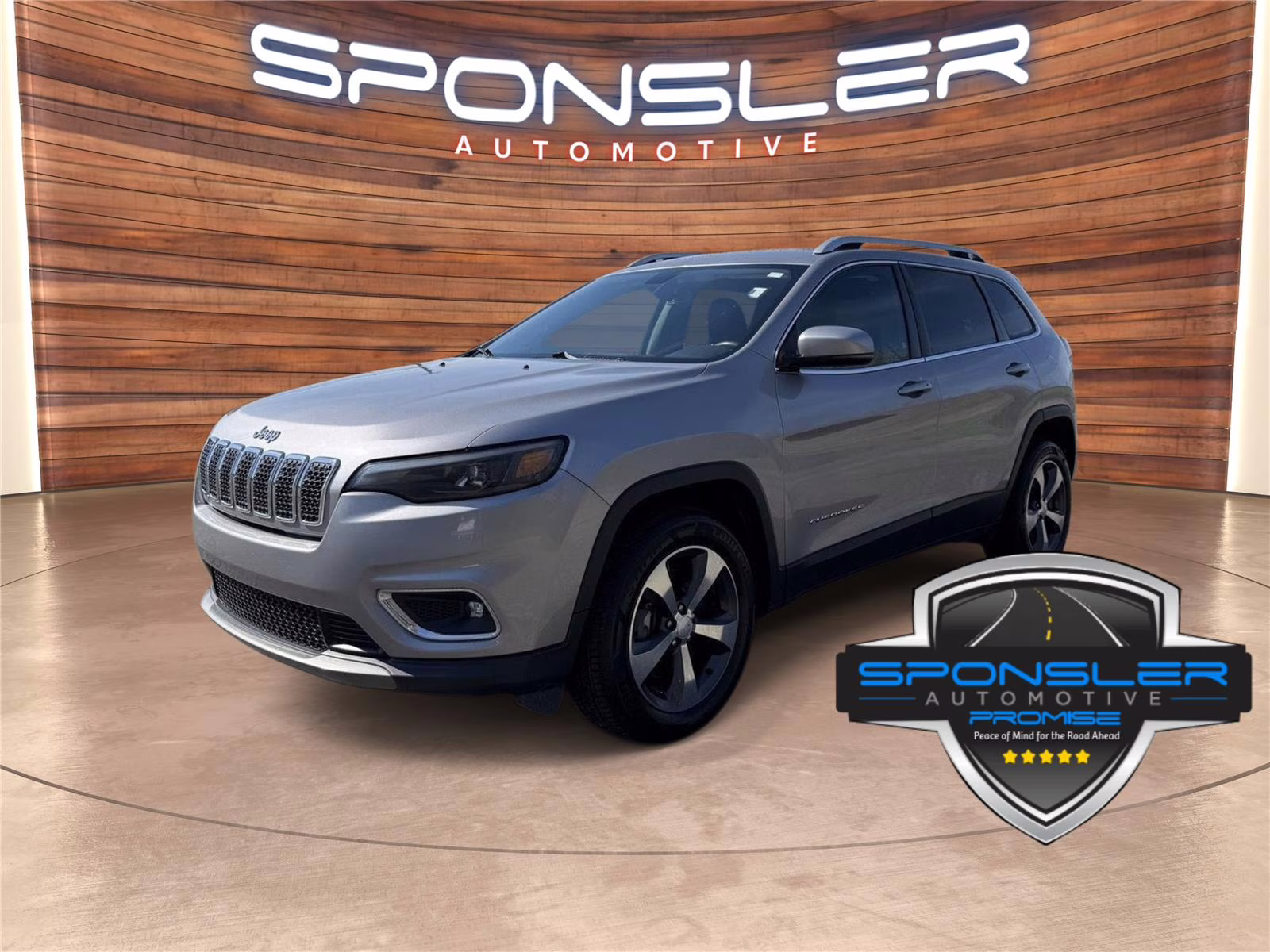2019 Billet Silver Metallic Clearcoat Jeep Cherokee Limited 4X4 SUV