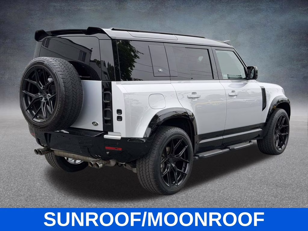 2022 Hakuba Silver Metallic Land Rover Defender 110 S AWD SUV