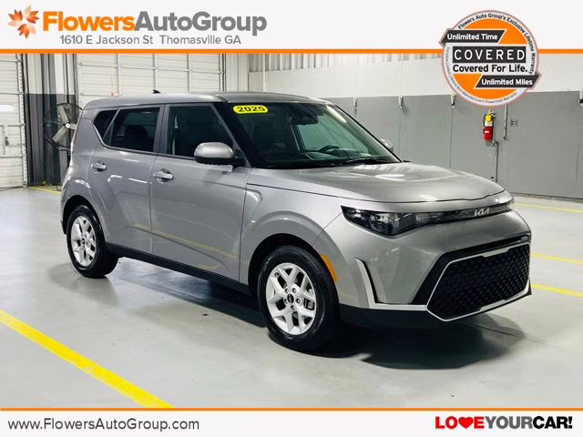 2025 Silver Kia Soul LX Hatchback