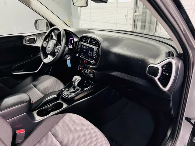 2025 Silver Kia Soul LX FWD Hatchback