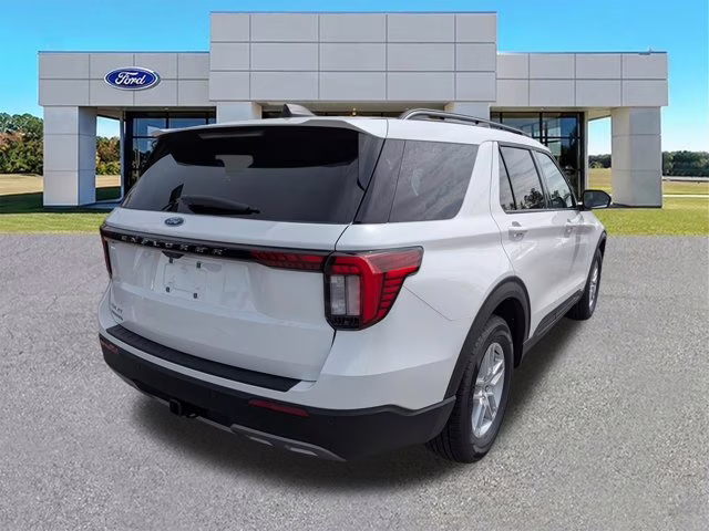 2026 White Ford Explorer Active RWD SUV