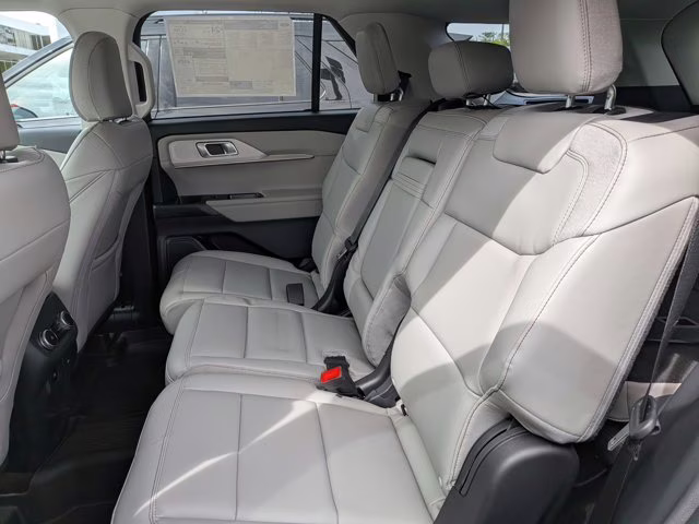 2026 White Ford Explorer Active RWD SUV