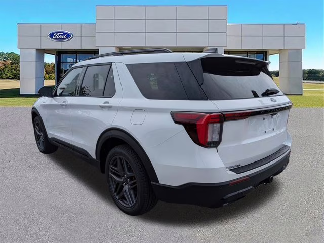 2026 White Ford Explorer ST-Line RWD SUV