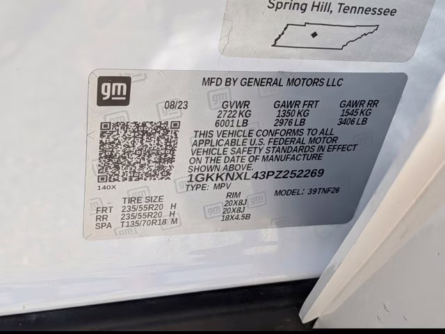 2023 White Frost Tricoat GMC Acadia Denali AWD SUV