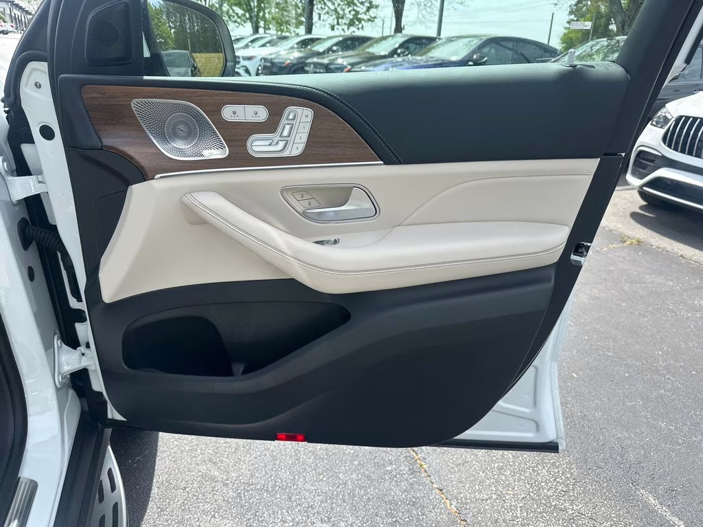 2025 Moonlight Mercedes-Benz GLS GLS 63 AMG AWD SUV