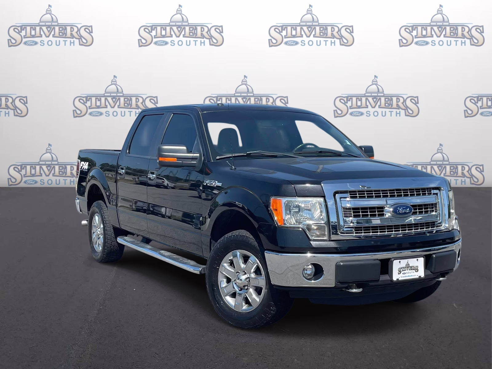 2013 Tuxedo Black Metallic Ford F-150 XLT 4X4 Truck