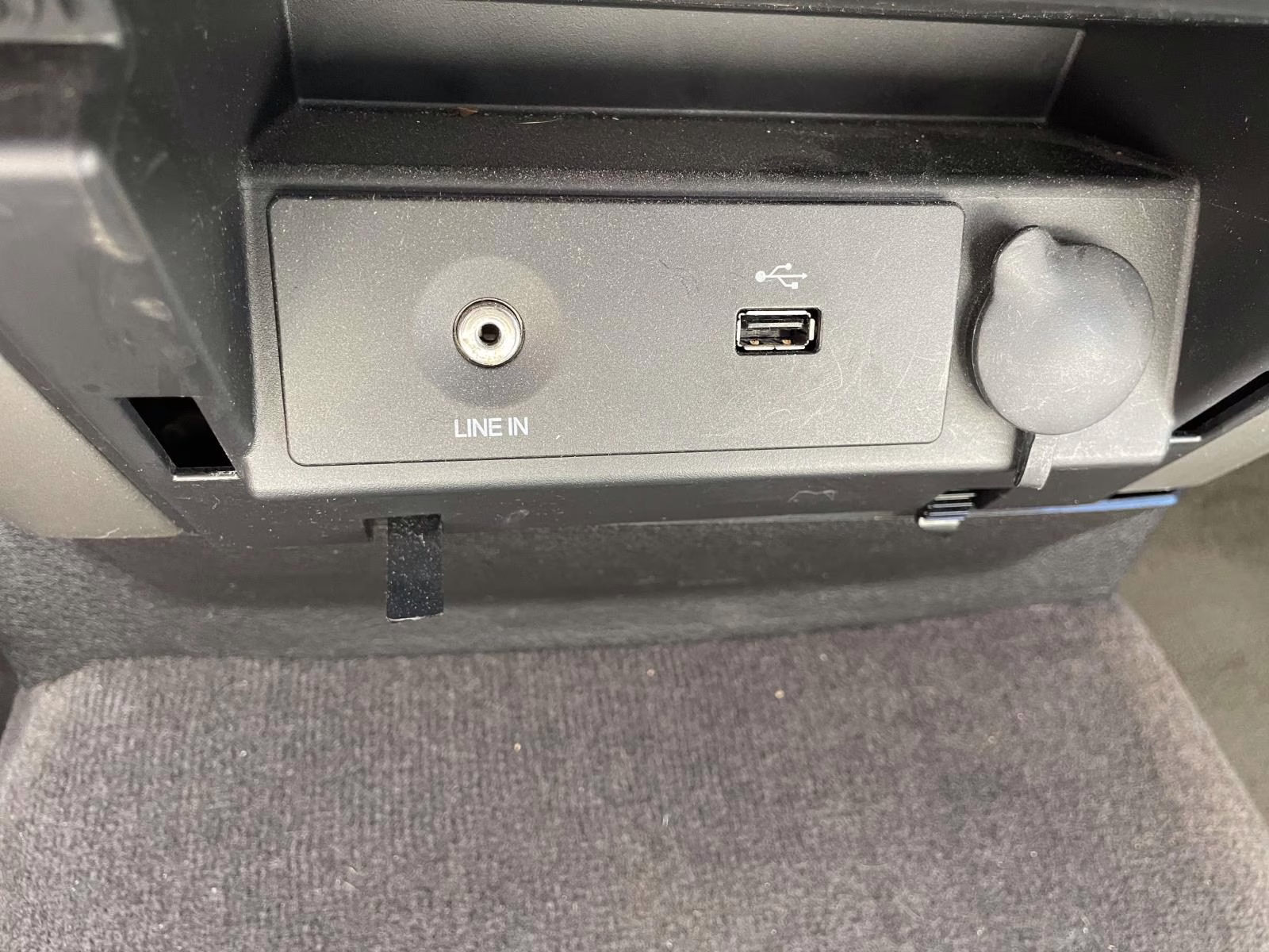 2013 Tuxedo Black Metallic Ford F-150 XLT 4X4 Truck