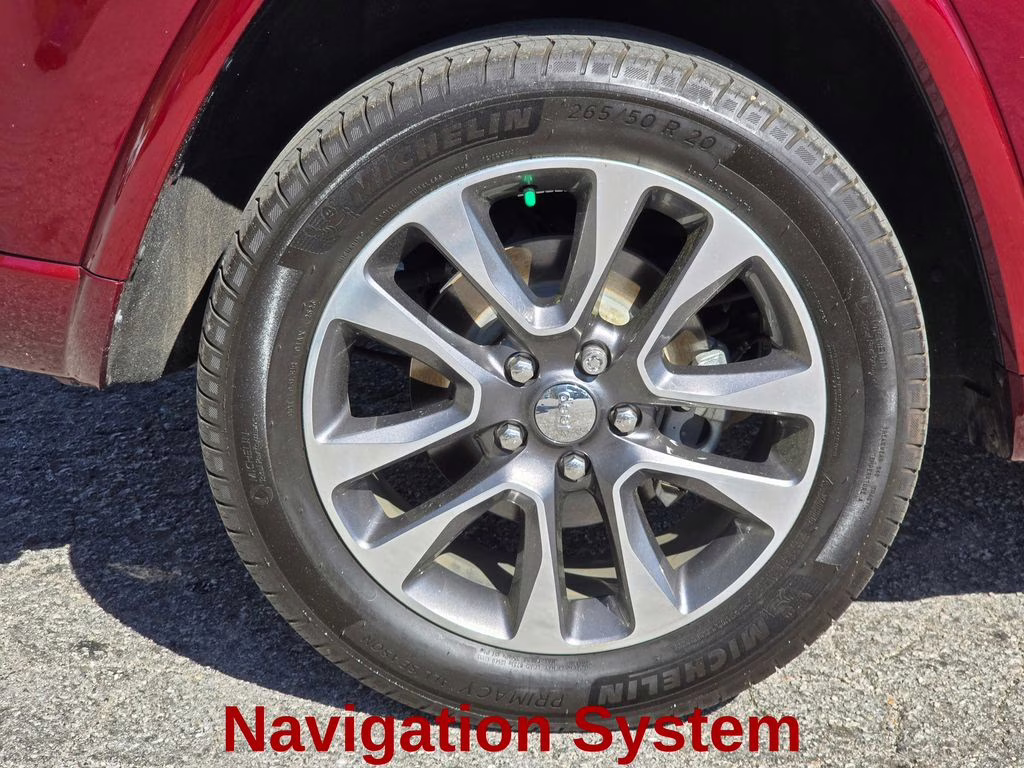 2018 Velvet Red Pearlcoat Jeep Grand Cherokee Overland RWD SUV