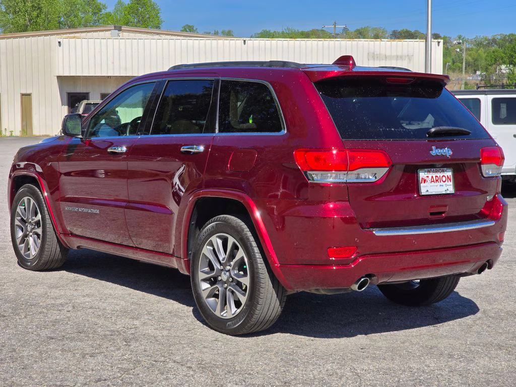 2018 Velvet Red Pearlcoat Jeep Grand Cherokee Overland RWD SUV