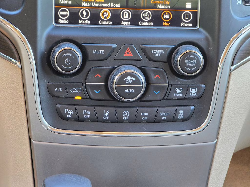 2018 Velvet Red Pearlcoat Jeep Grand Cherokee Overland RWD SUV