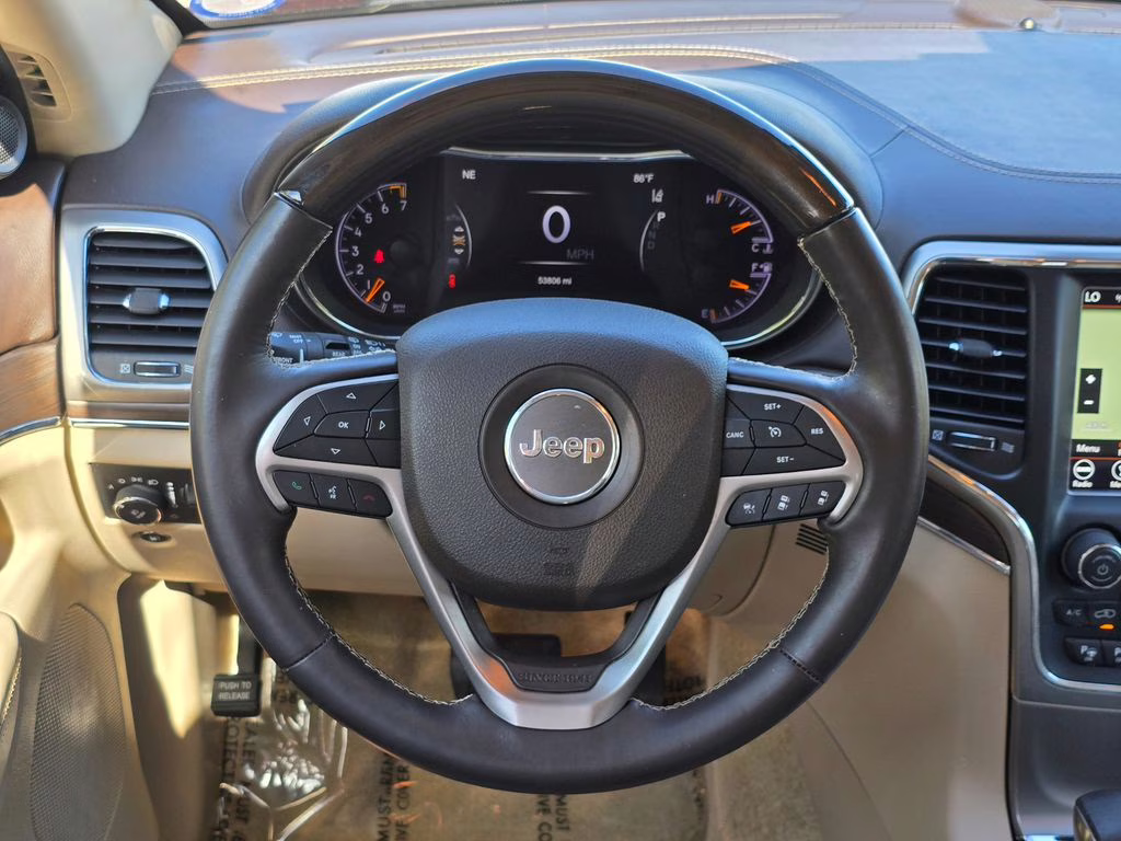 2018 Velvet Red Pearlcoat Jeep Grand Cherokee Overland RWD SUV